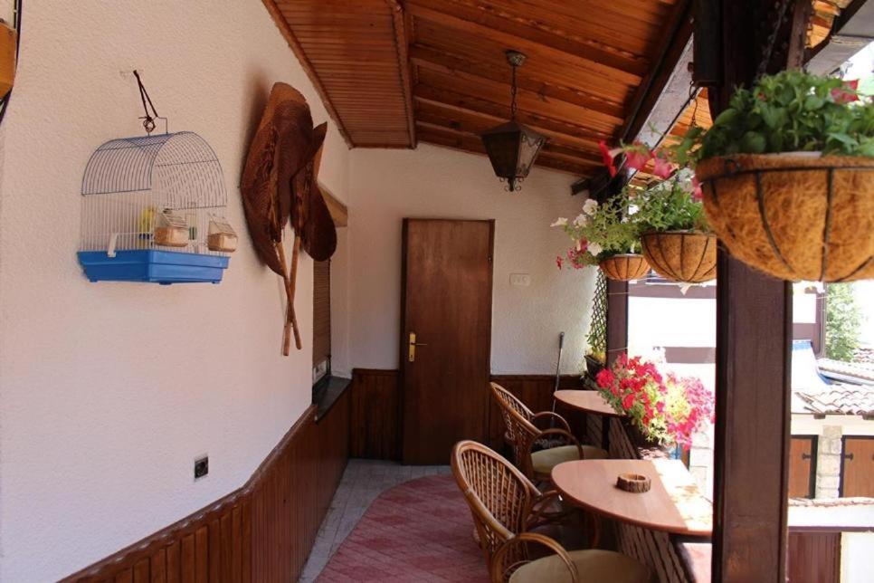 Hostel Bushati Призрен Екстериор снимка