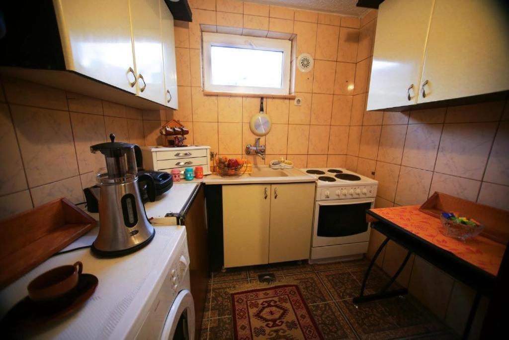 Hostel Bushati Призрен Екстериор снимка