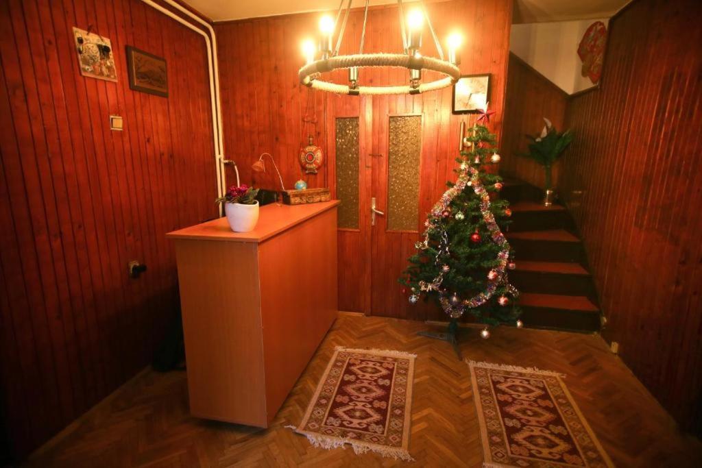 Hostel Bushati Призрен Екстериор снимка