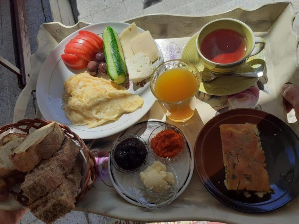 Hostel Bushati Призрен Екстериор снимка